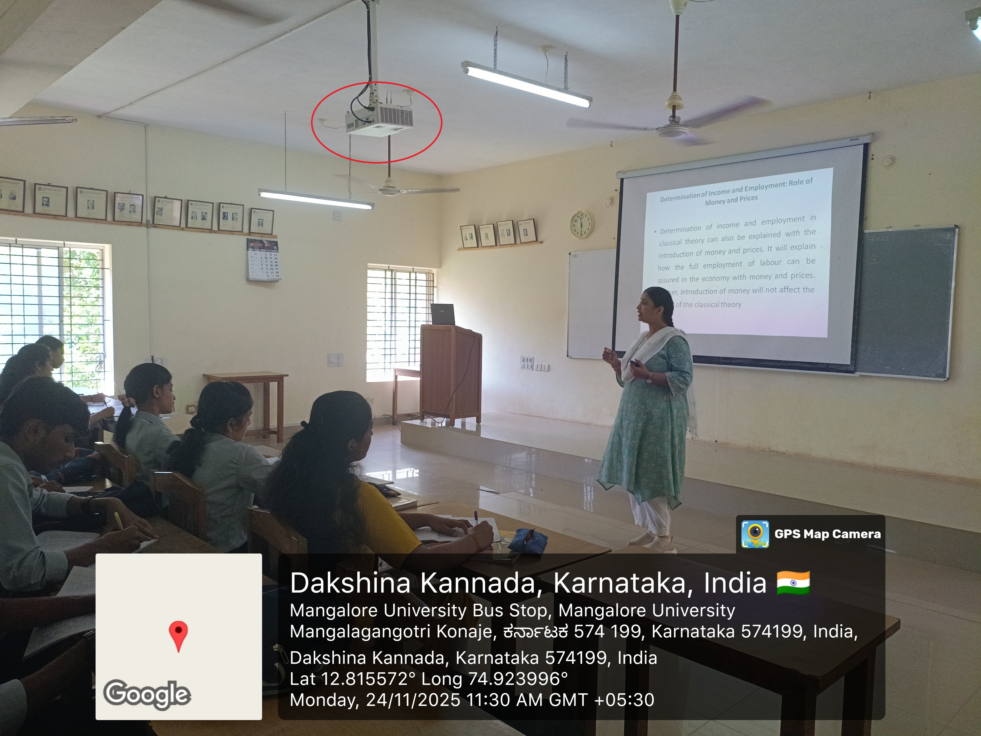 1.Economics_Class_Room-1