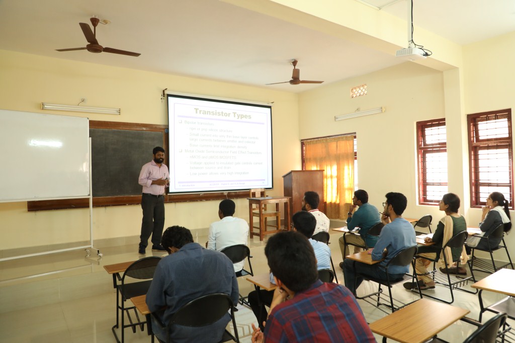 39.Electronics_Class_Room-2