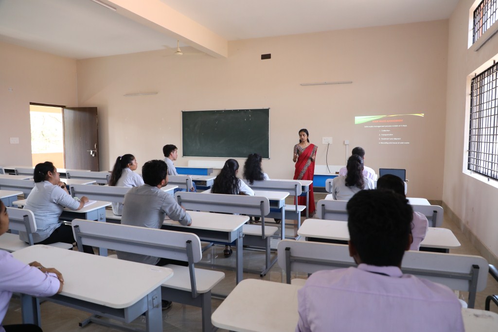 13.Environmental_Science_Class_Room-2